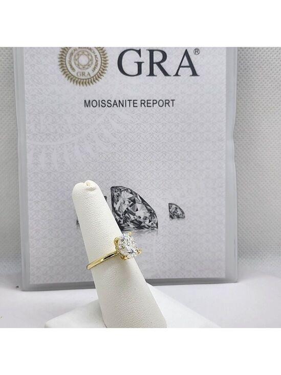 Jewelry - Brand New Sterling Silver 925 Moissanite Ring